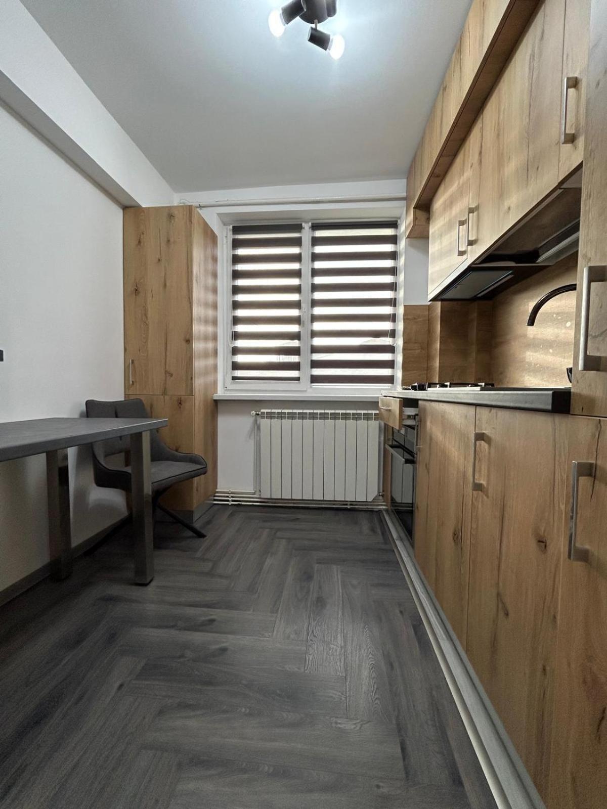 Elit Apartment Craiova Exterior photo